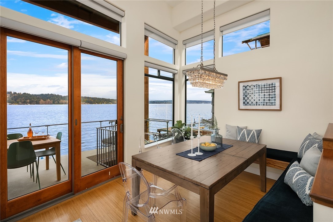 10718 Riviera Place Northeast Seattle, WA 98125 - Photo 5 of 29 Gallery Image 5
