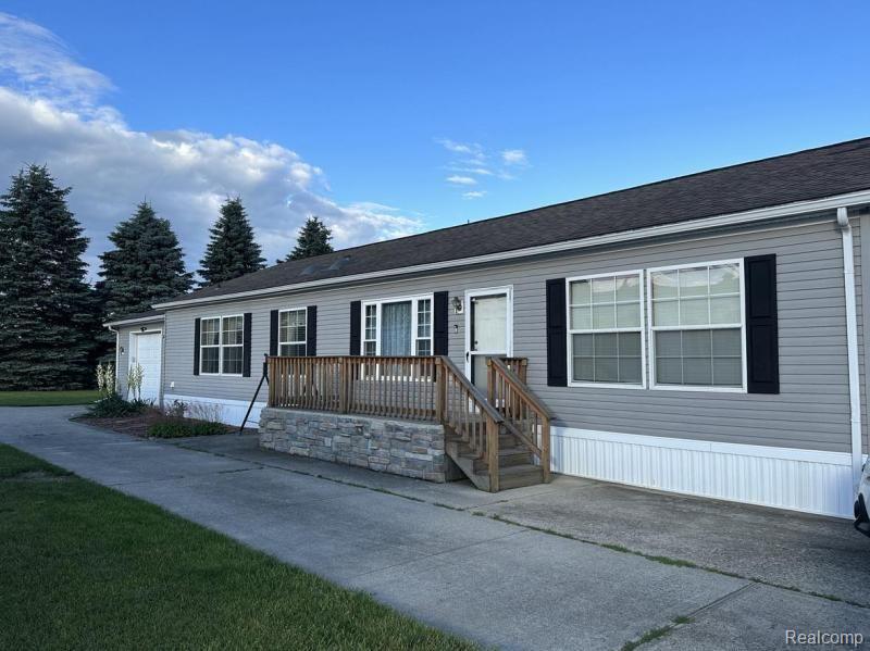 1809 Rails End Boulevard Caro, MI 48723 - Photo 1 of 15