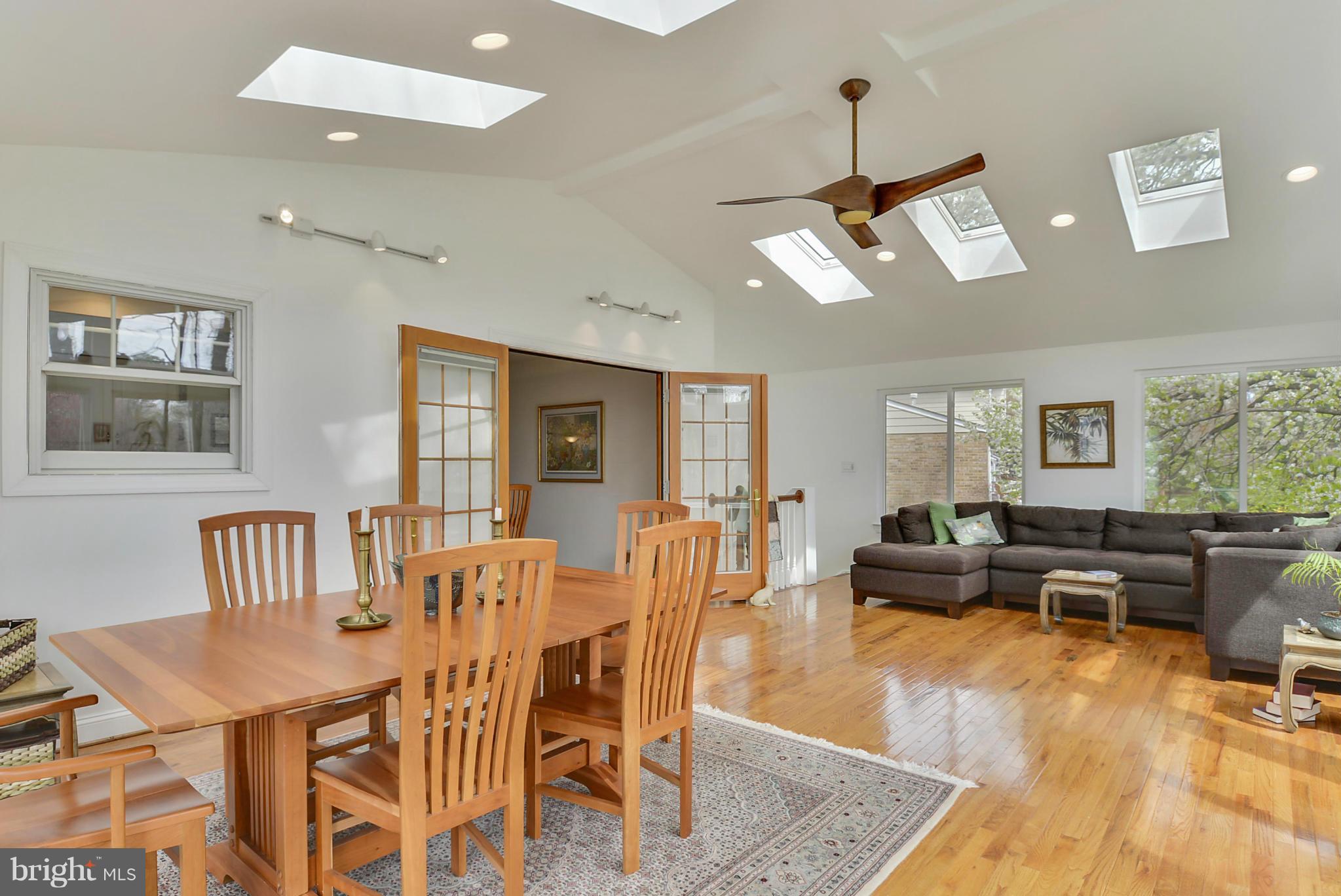 15429 Tindlay Street Silver Spring, MD 20905 - Photo 11 of 30 Interior (General)