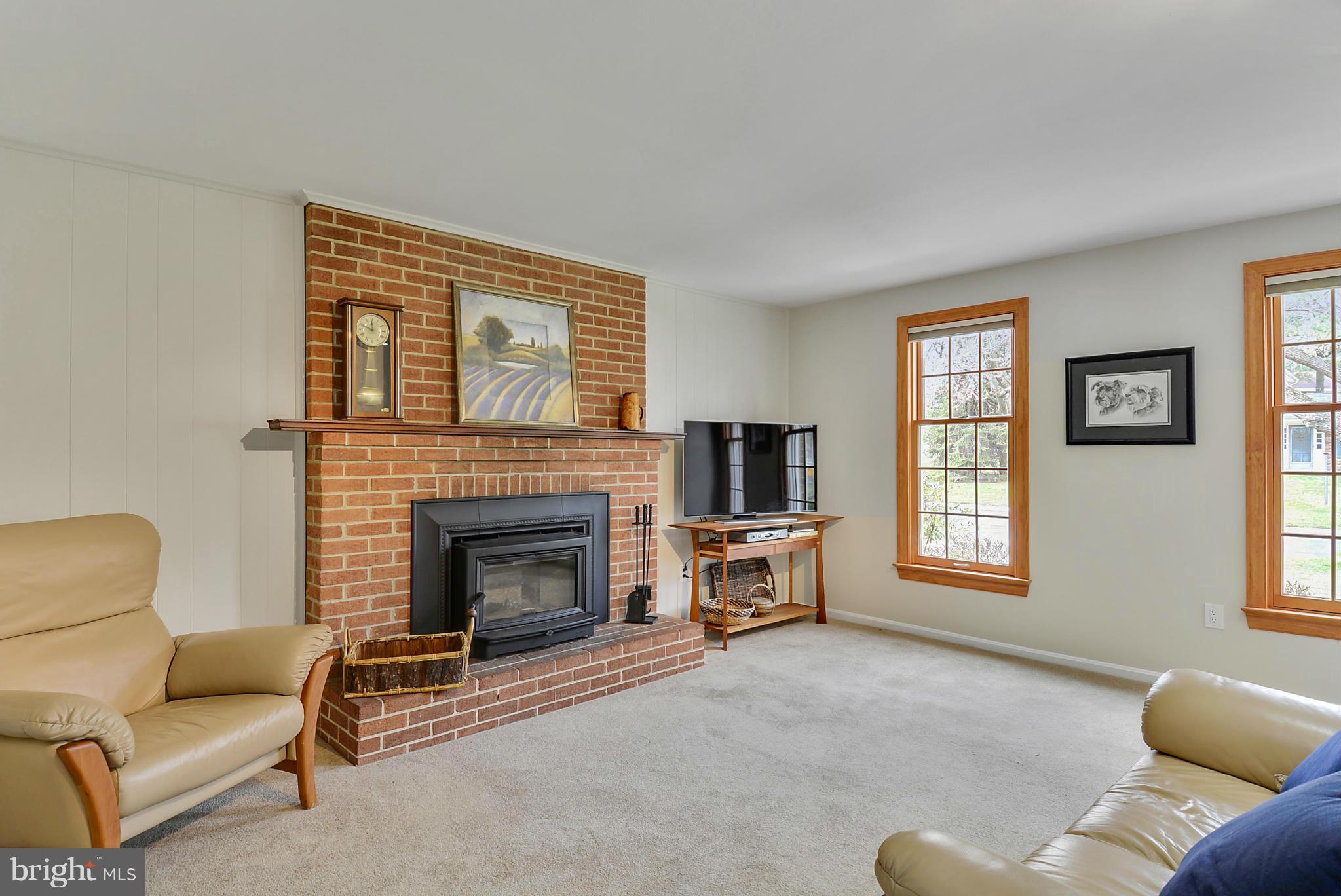 15429 Tindlay Street Silver Spring, MD 20905 - Photo 3 of 30 Family Room