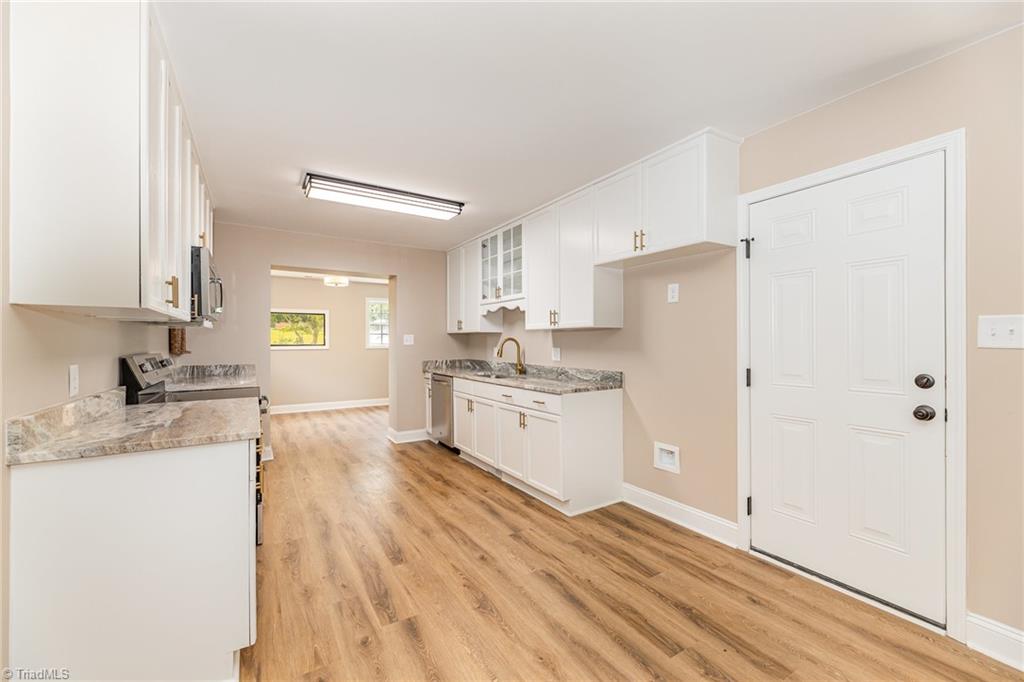 4353 Valley View Road Thomasville, NC 27360 - Photo 17 of 37