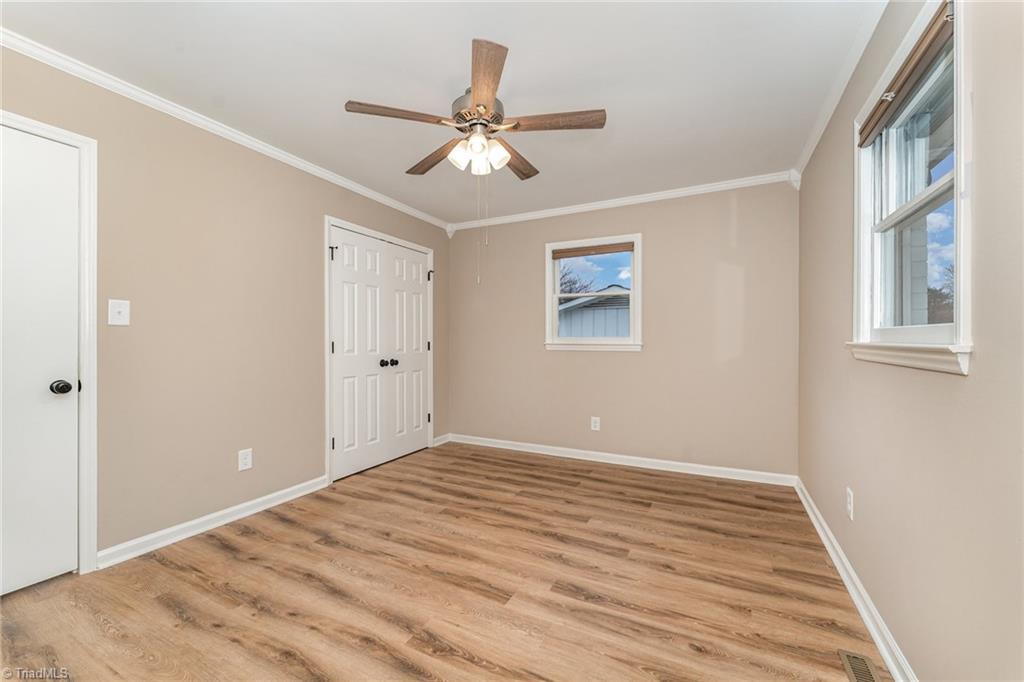 4353 Valley View Road Thomasville, NC 27360 - Photo 20 of 37