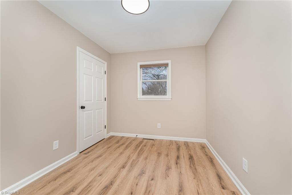 4353 Valley View Road Thomasville, NC 27360 - Photo 24 of 37