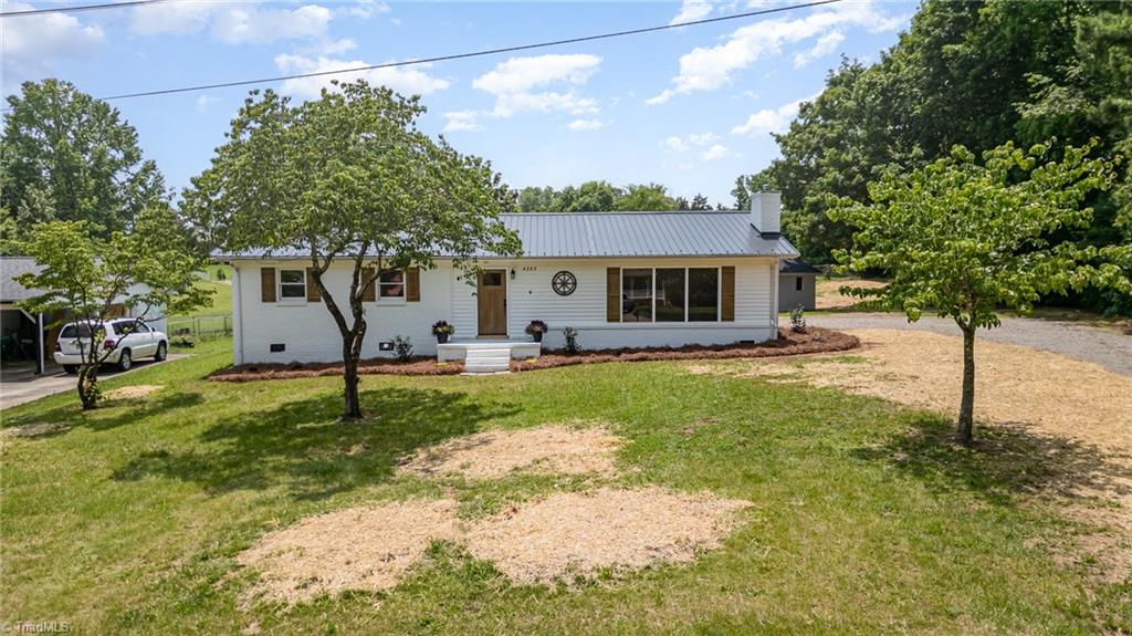 4353 Valley View Road Thomasville, NC 27360 - Photo 3 of 37