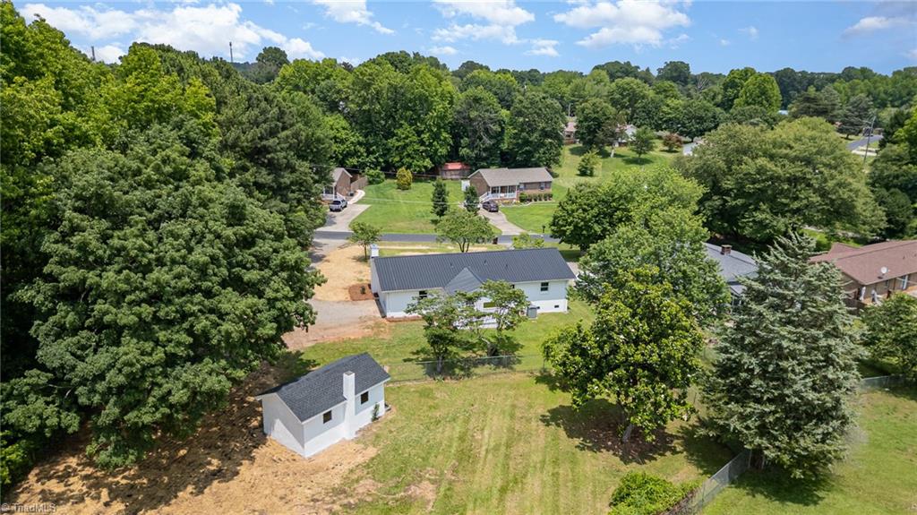 4353 Valley View Road Thomasville, NC 27360 - Photo 32 of 37