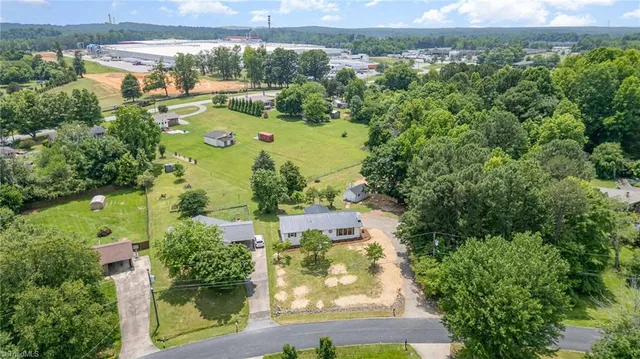 $269,000 | 4353 Valley View Road, Thomasville, NC 27360