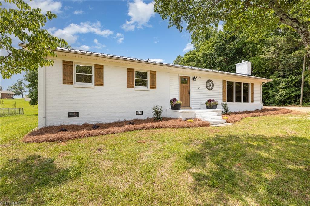 4353 Valley View Road Thomasville, NC 27360 - Photo 5 of 37