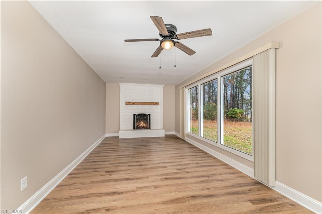 4353 Valley View Road Thomasville, NC 27360 - Photo 8 of 37