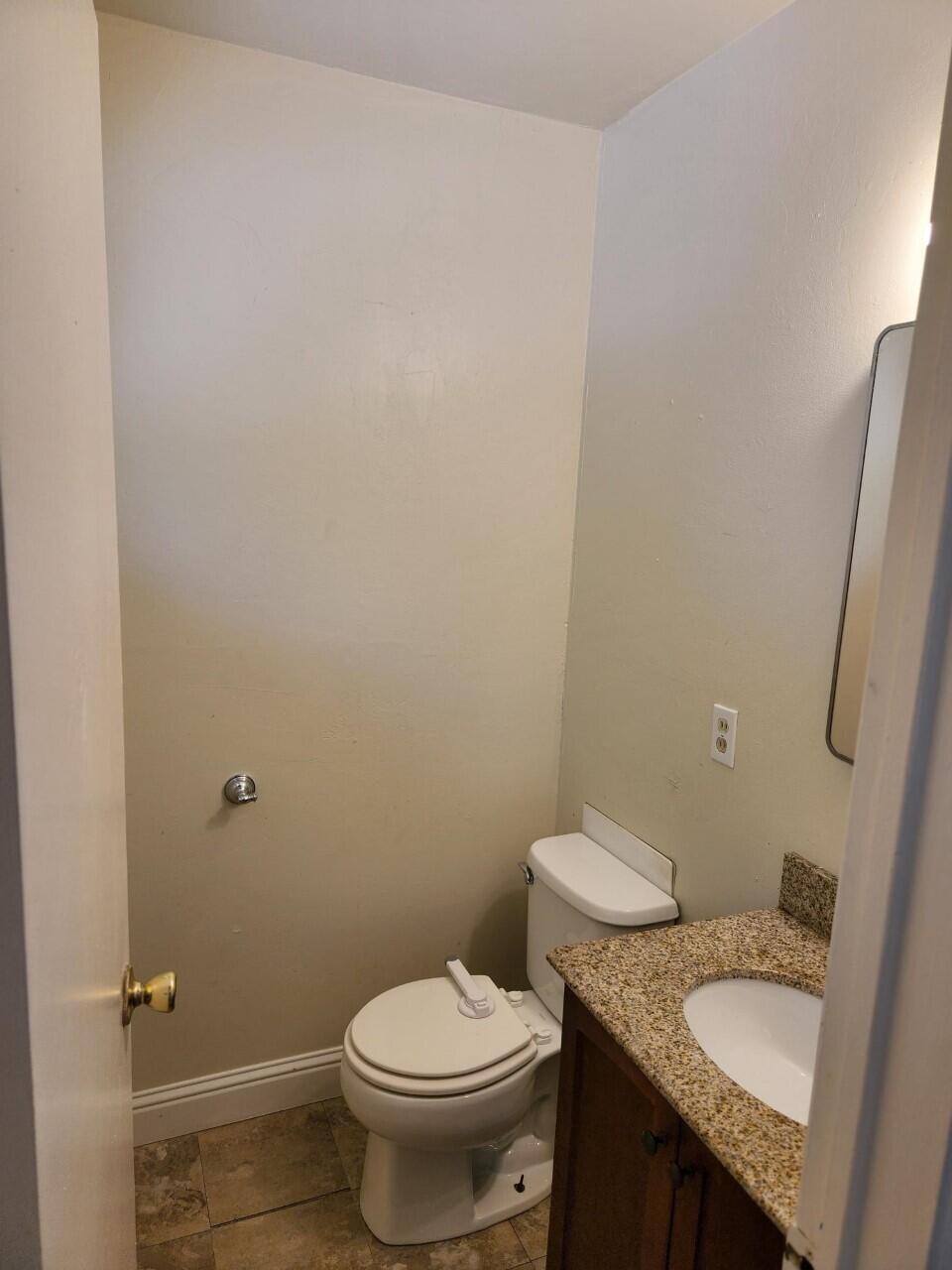 458 Rome Avenue Redding, CA 96001 - Photo 15 of 22 Master bath