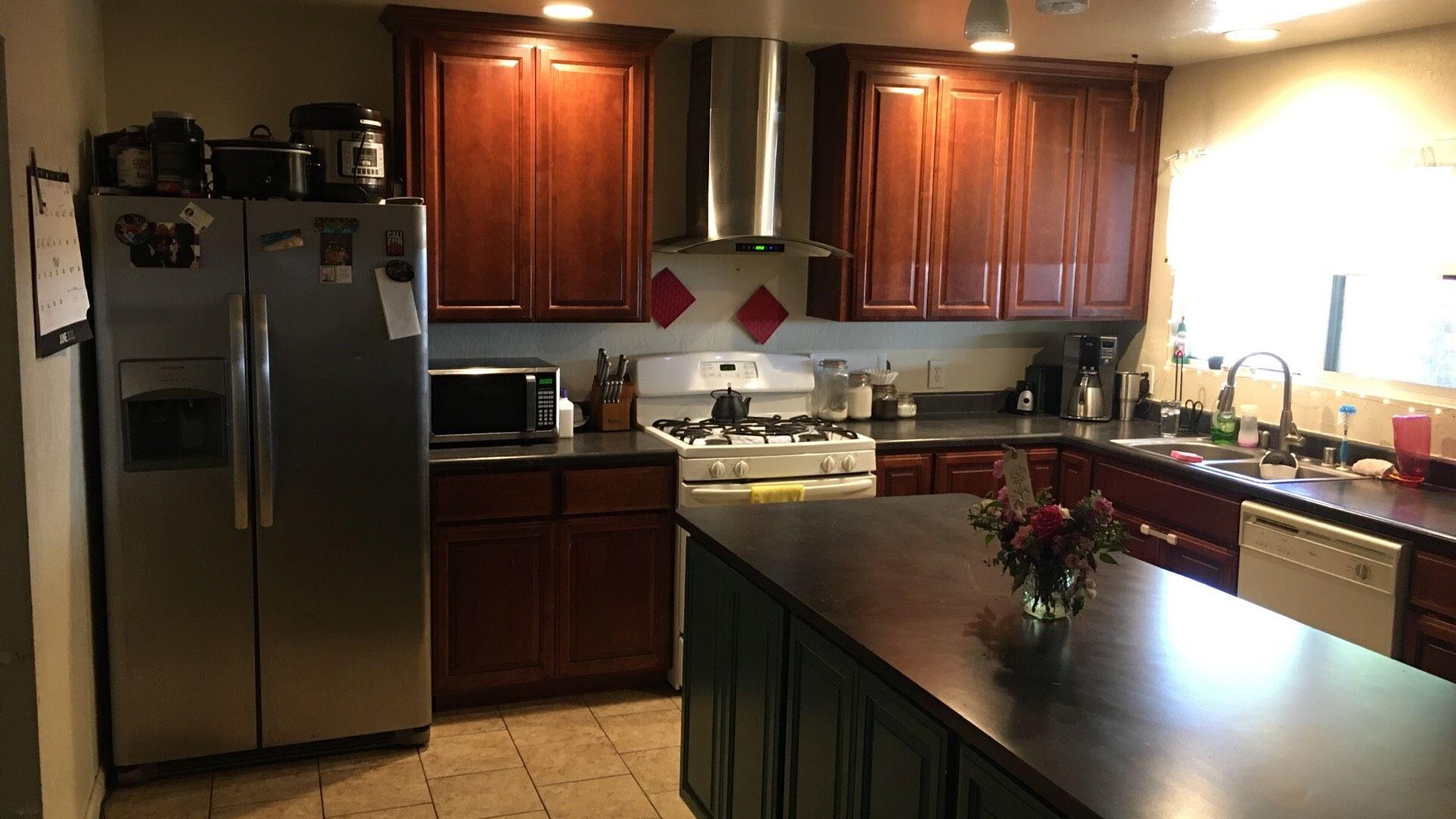 458 Rome Avenue Redding, CA 96001 - Photo 2 of 22 Rome Kitchen