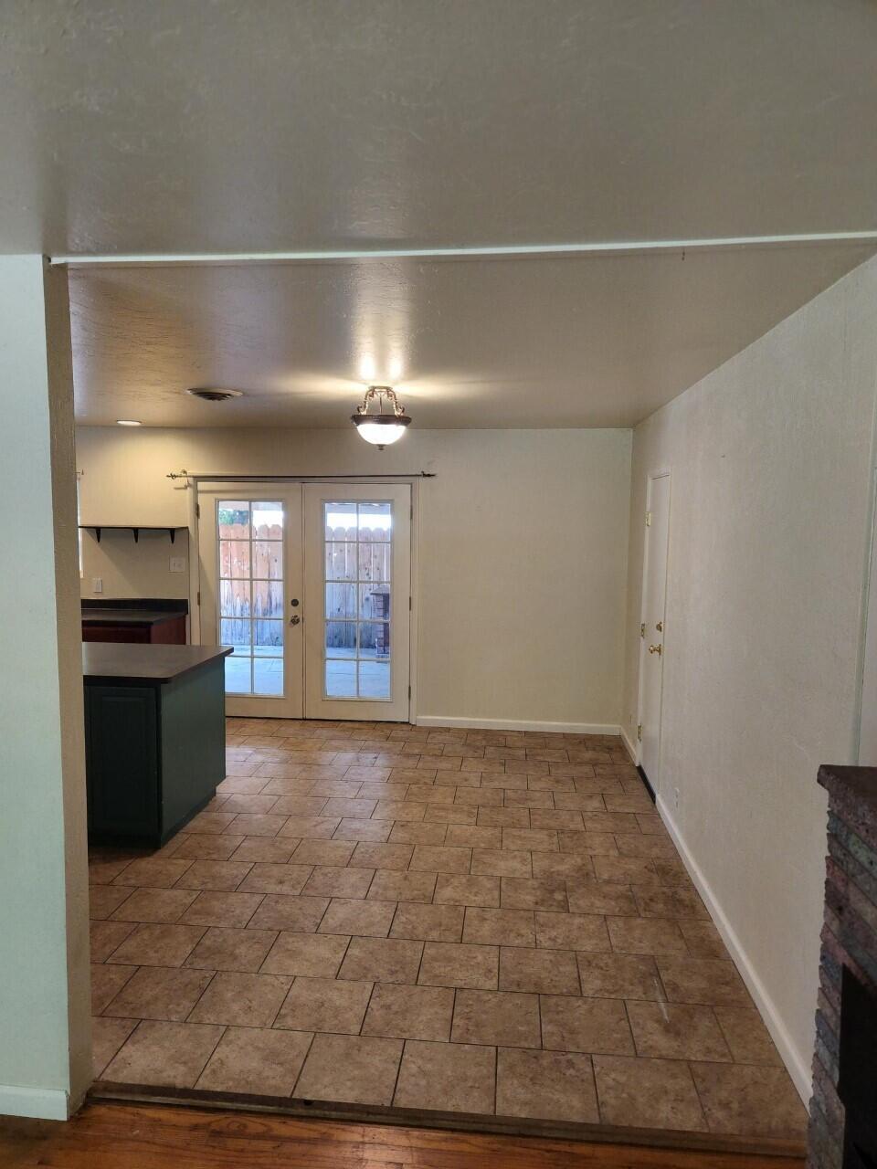 458 Rome Avenue Redding, CA 96001 - Photo 5 of 22 Dining room