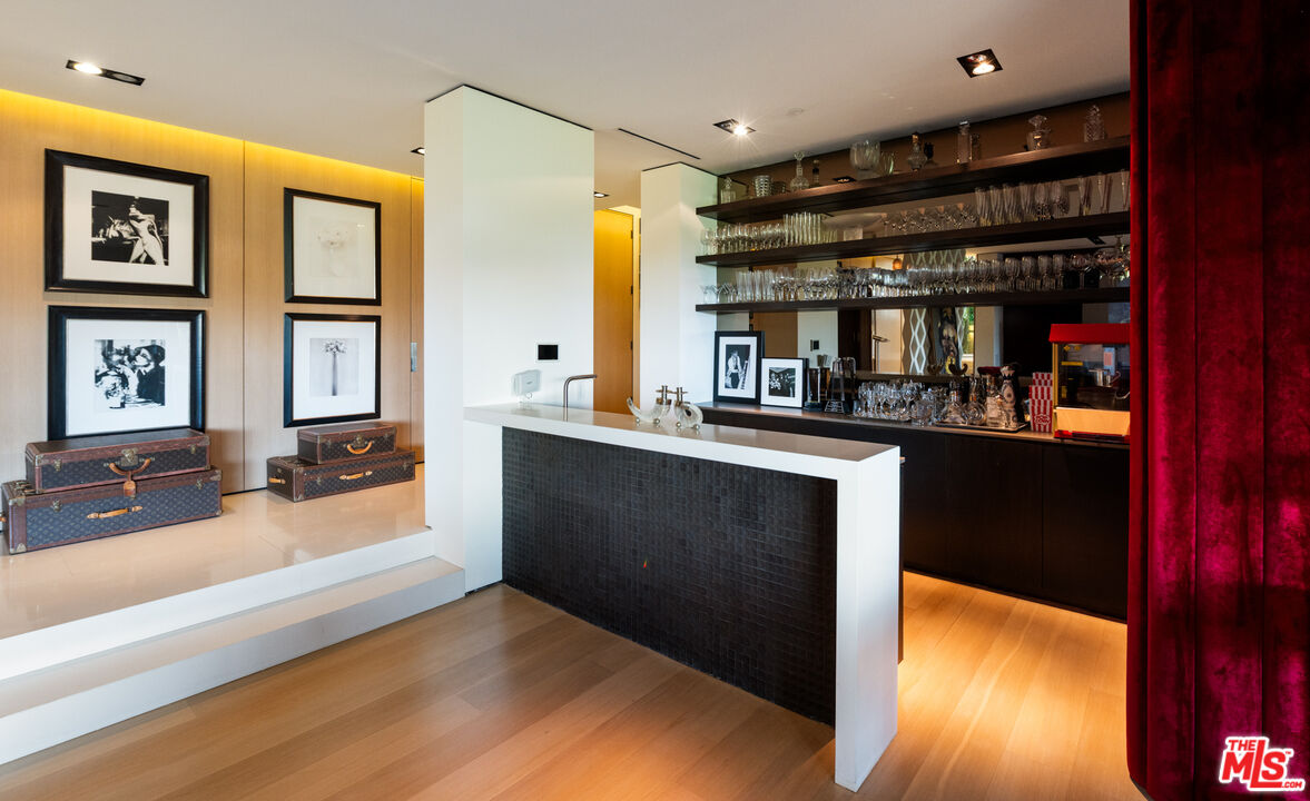 1740 Bel Air Road Los Angeles, CA 90077 - Photo 27 of 51