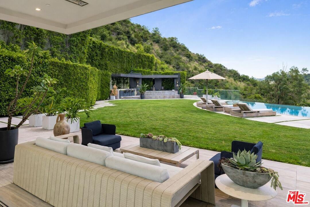 1740 Bel Air Road Los Angeles, CA 90077 - Photo 30 of 51