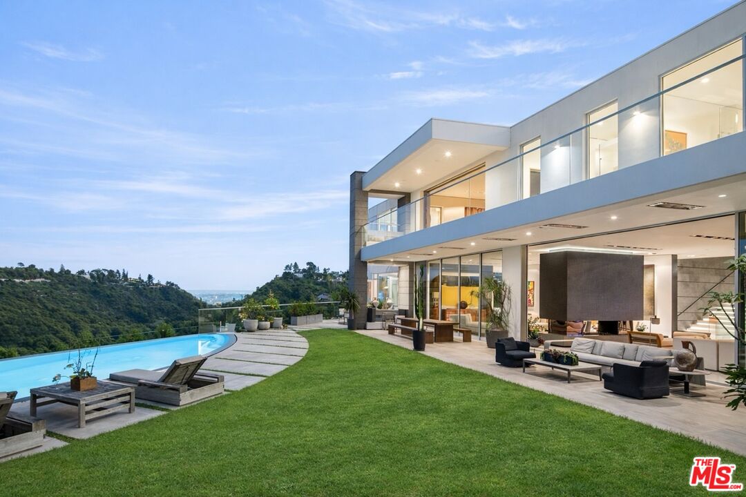 1740 Bel Air Road Los Angeles, CA 90077 - Photo 37 of 51