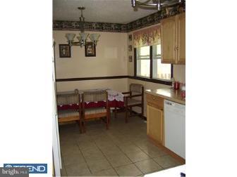 992 Clements Bridge Road Barrington, NJ 08007 - Photo 8 of 12 Kitchen