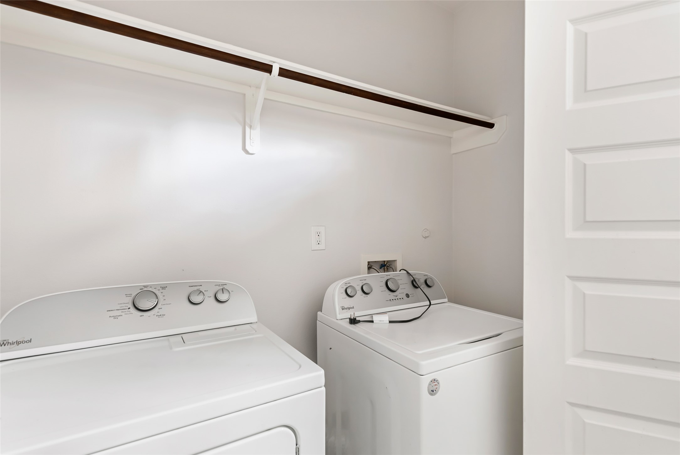 3351 Kilgore Street Houston, TX 77021 - Photo 32 of 38 Laundry area on 1st level