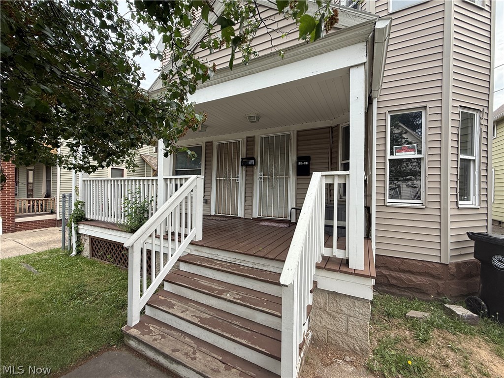 1143 Norwood Road Cleveland, OH 44103 - Photo 6 of 24
