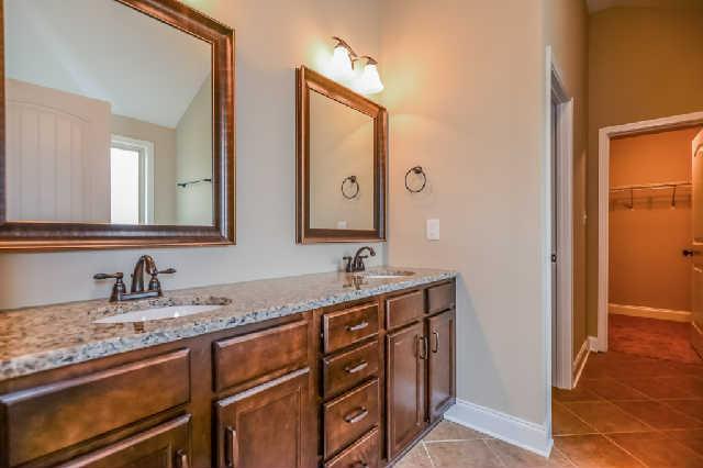 1518 Raven Road Clarksville, TN 37042 - Photo 11 of 14 Gallery Image 11