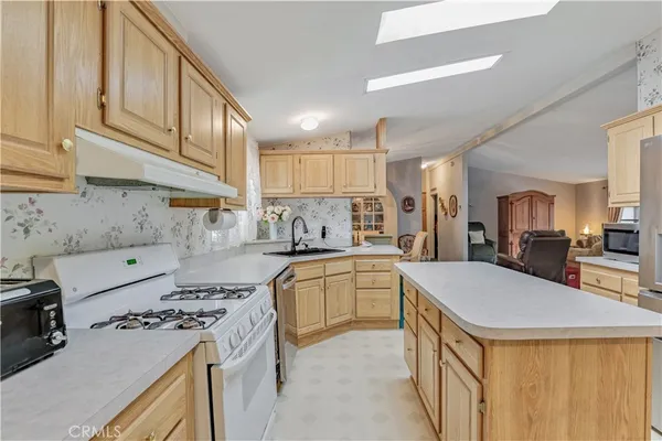 $315,000 | 5815 East La Palma Avenue, Unit 59, Anaheim, CA 92807