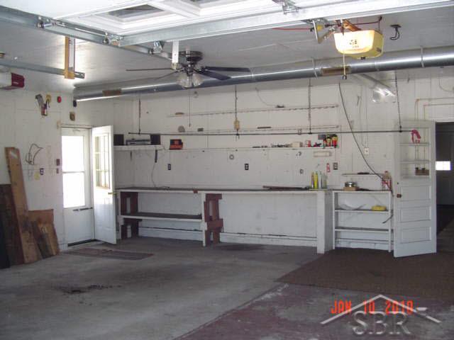 1861 West Sloan Road Burt, MI 48417 - Photo 5 of 15 20034489-4.JPG