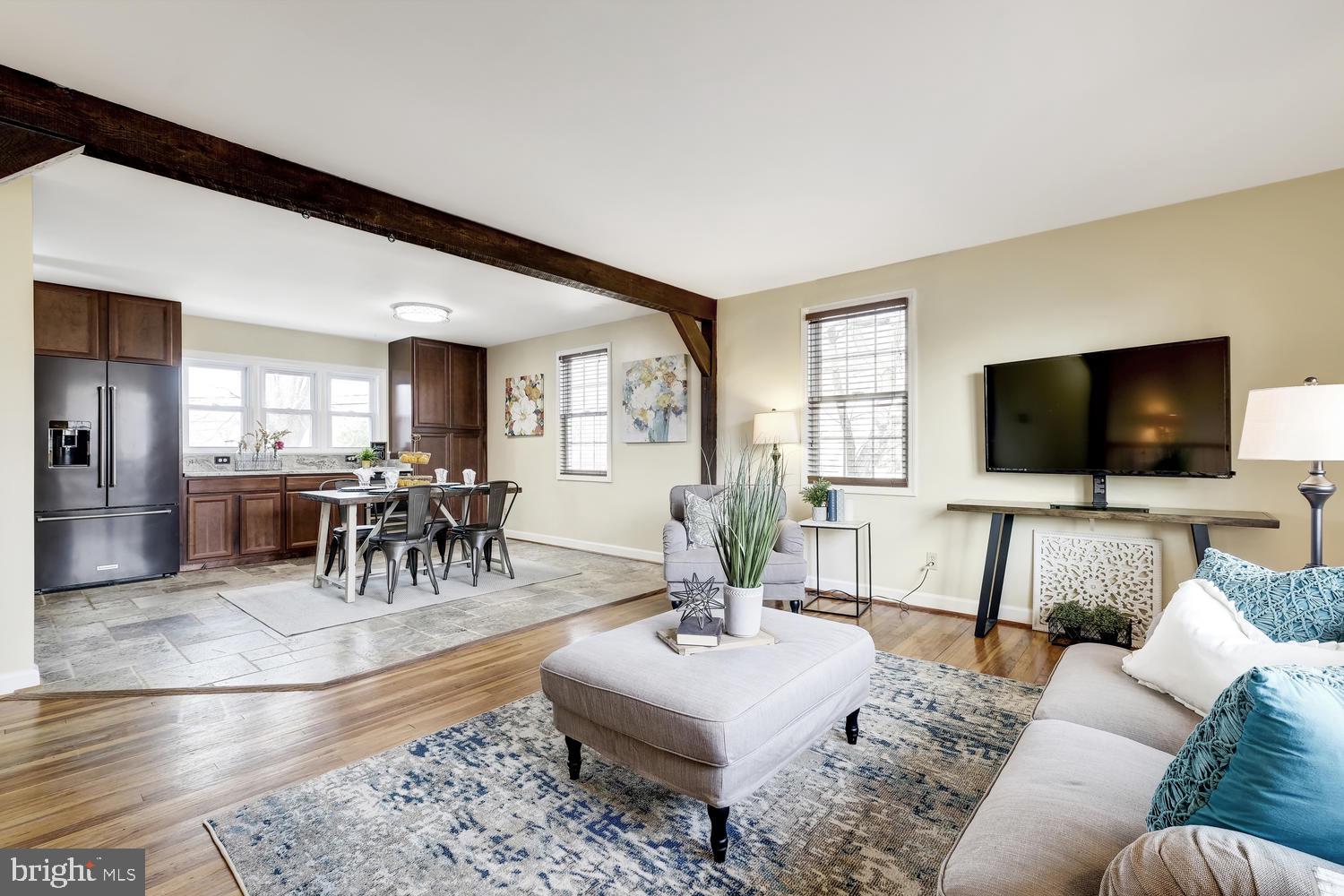 200 Stonewall Road Baltimore, MD 21228 - Photo 18 of 46 living room/kitchen combo