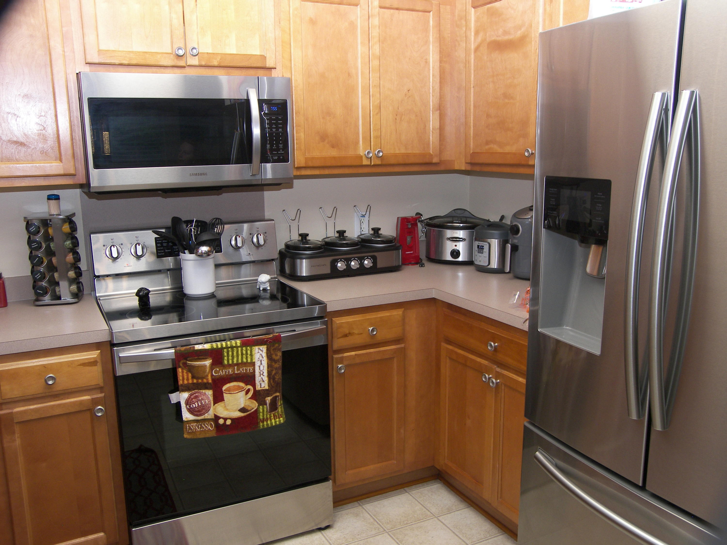 333 Eagle Ridge Road Summerville, SC 29485 - Photo 5 of 10 Kitchen appliances