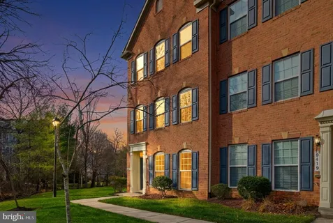 $3,550 | 9421 Aston Villa, Unit 58, Ellicott City, MD 21042