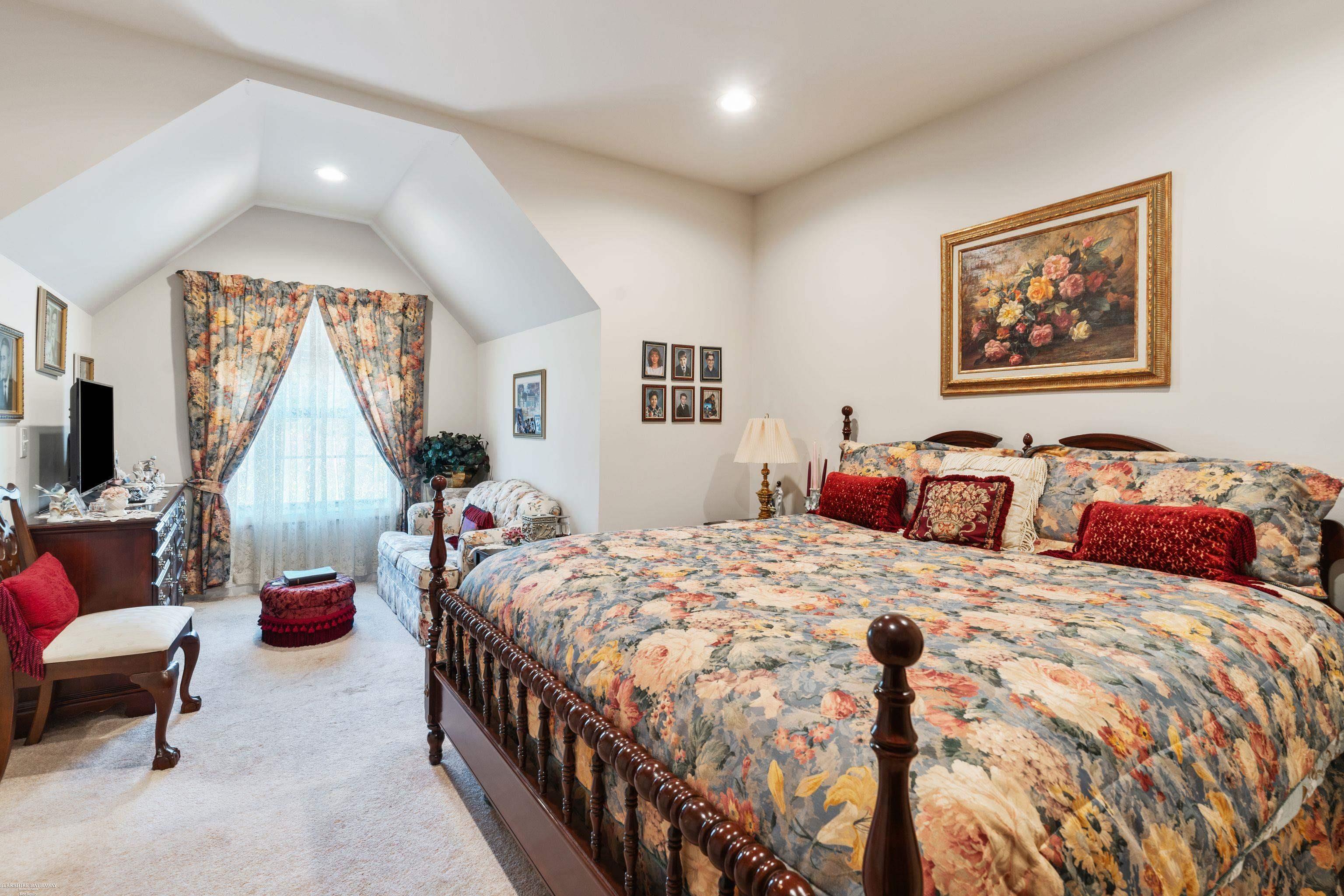 2691 Devondale Road Rochester, MI 48309 - Photo 42 of 75 50171939-2c737b6a-1b08-40fe-bd36-483eb22bc011.JPG