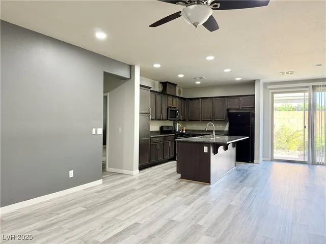 $2,200 | 6712 Stonetrace Street, Las Vegas, NV 89148