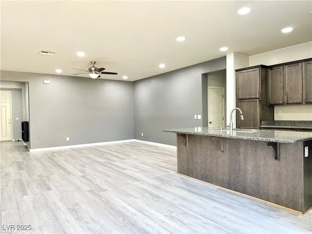 $2,200 | 6712 Stonetrace Street, Las Vegas, NV 89148