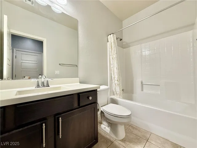 $2,200 | 6712 Stonetrace Street, Las Vegas, NV 89148