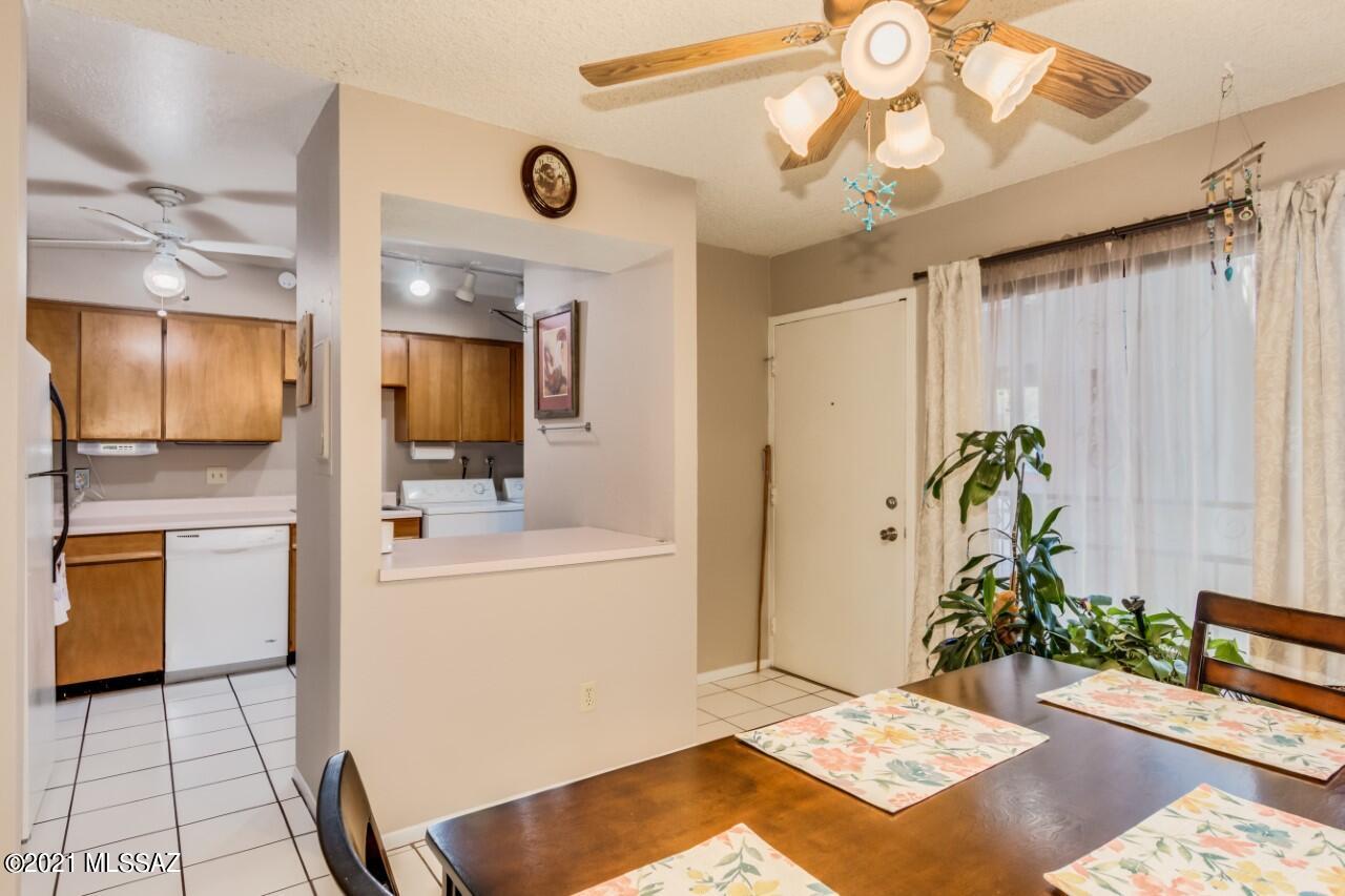 2755 West Anklam Road, Unit D Tucson, AZ 85745 - Photo 3 of 19