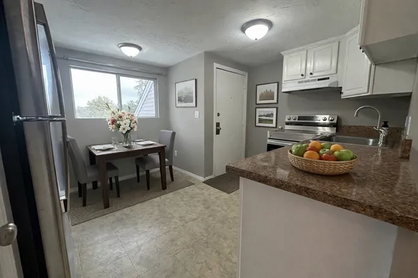 $2,200 | 10 Tideview Path, Unit 18, Plymouth, MA 02360