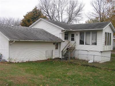 1054 Middle Road Camanche, IA 52730 - Photo 2 of 2 Gallery Image 2