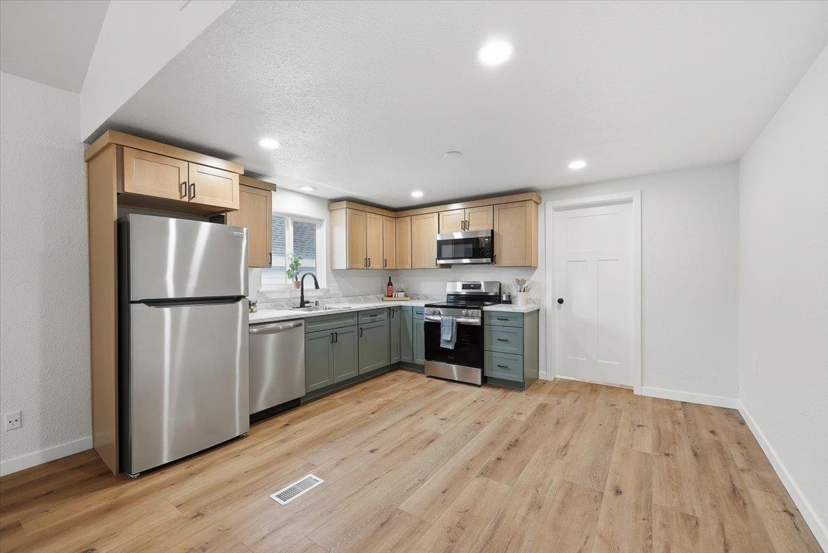 1112 North Stone Street Spokane, WA 99202 - Photo 8 of 26