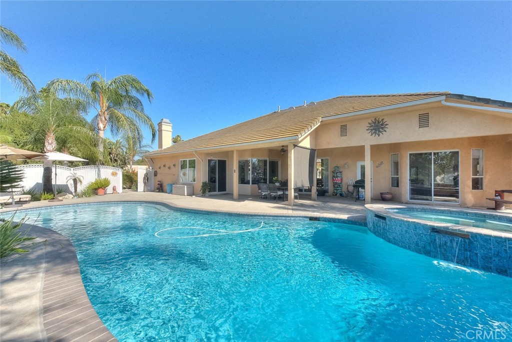 17292 Bali Drive Riverside, CA 92504 - Photo 16 of 75