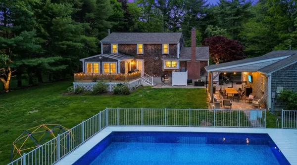 $899,000 | 487 Main Street, Marshfield, MA 02050