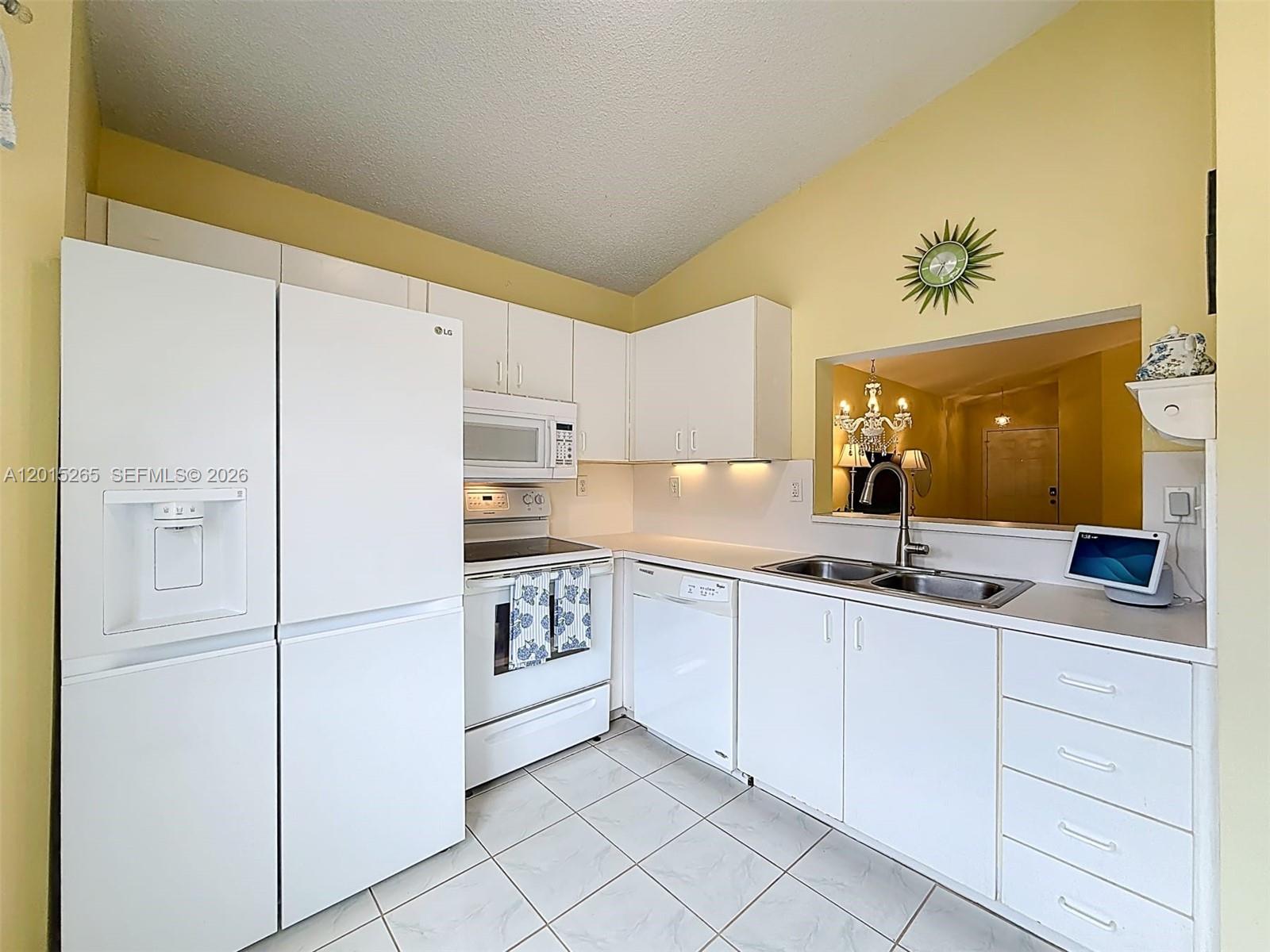 6466 Southwest 130th Place, Unit 902 Miami, FL 33183 - Photo 7 of 22