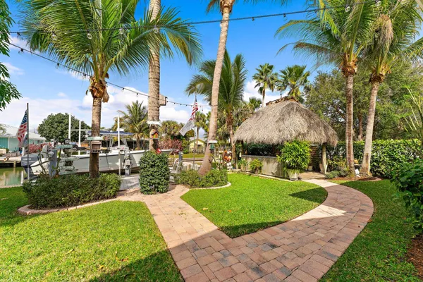 $1,690,000 | 245 Center Street, Jupiter, FL 33458