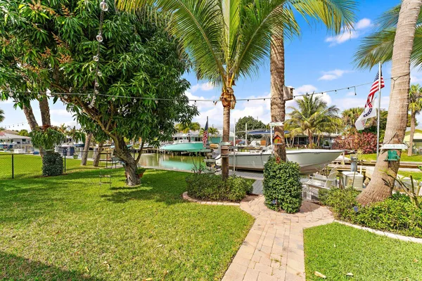 $1,690,000 | 245 Center Street, Jupiter, FL 33458