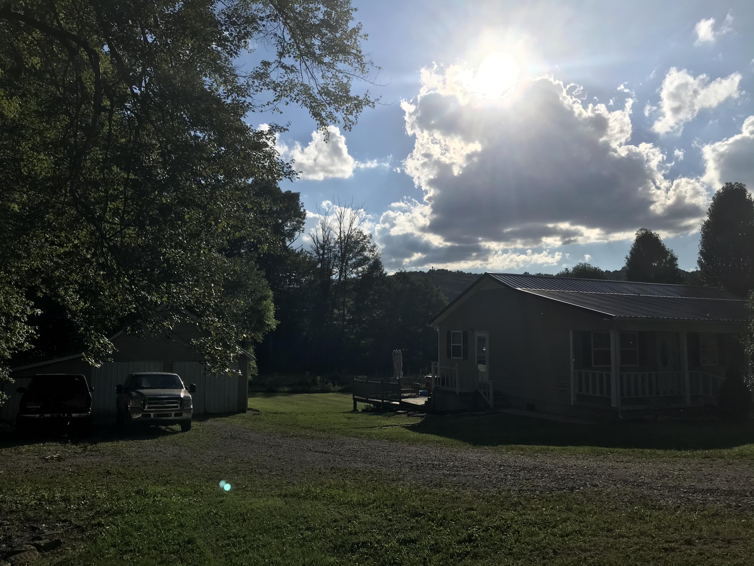 4895 Rough Creek Road London, KY 40744 - Photo 2 of 25 DF1A7115-DCA5-424E-8405-5154CB6D61B6