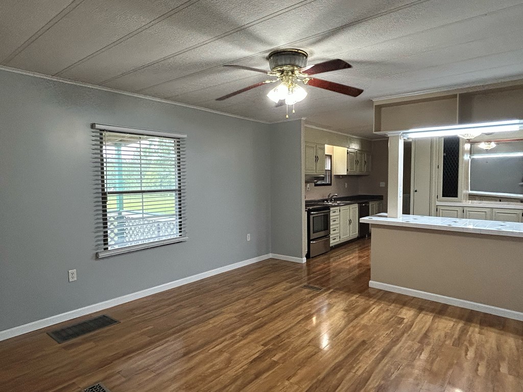 475 Gary Road Slocomb, AL 36375 - Photo 3 of 59