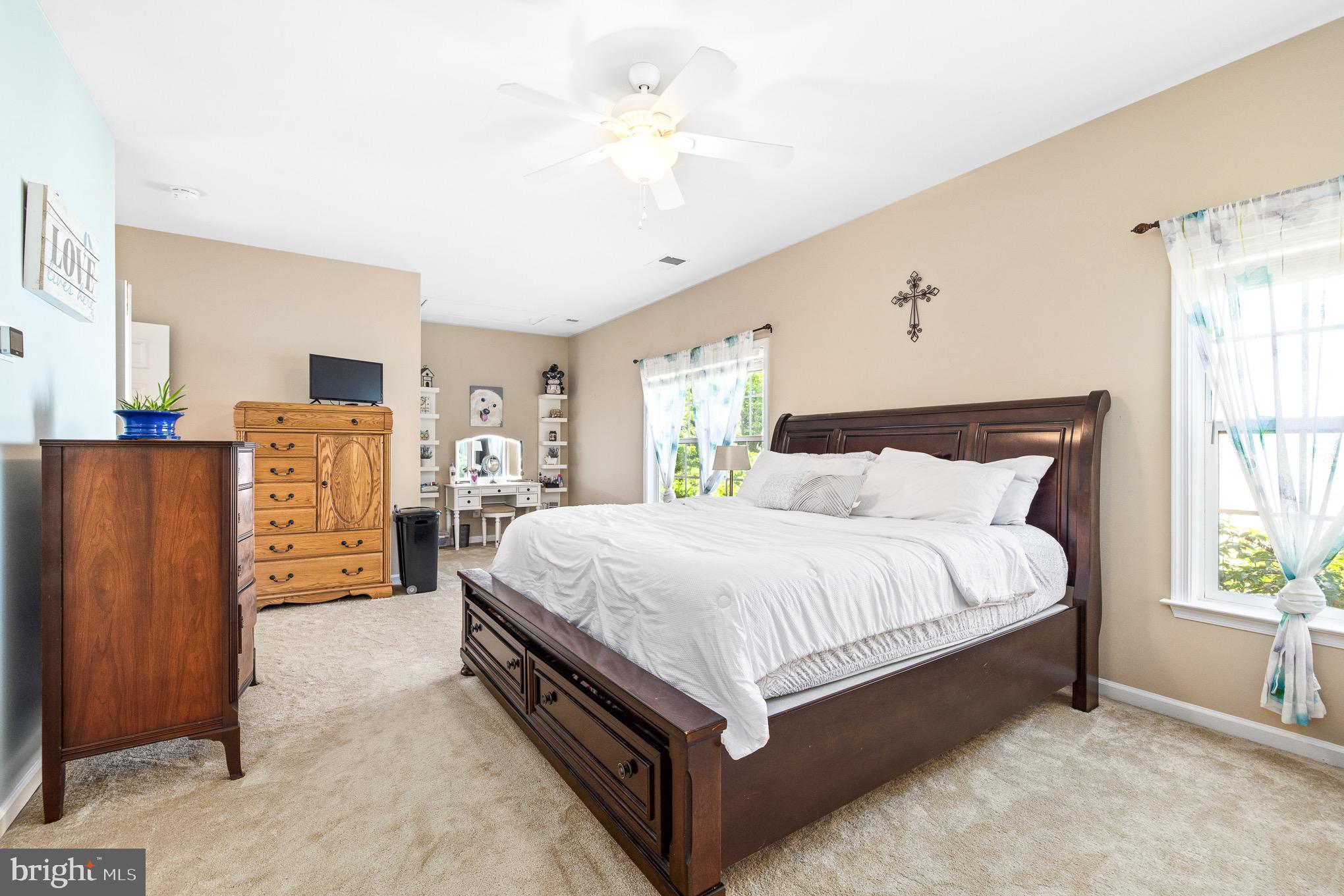 3314 Lady Catherine Circle Triangle, VA 22172 - Photo 18 of 33 Plenty of Room for Any Furniture Configuration