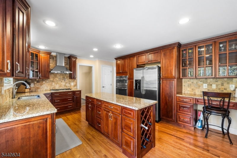 21 Angus Lane Warren, NJ 07059 - Photo 19 of 48