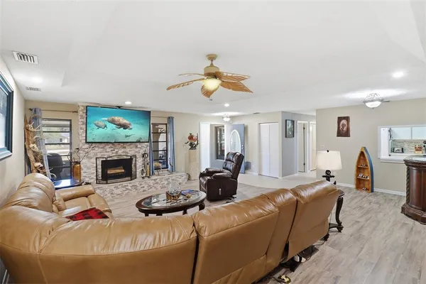 $299,999 | 59 Cypress Boulevard West, Homosassa, FL 34446
