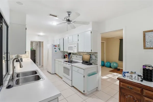 $299,999 | 59 Cypress Boulevard West, Homosassa, FL 34446