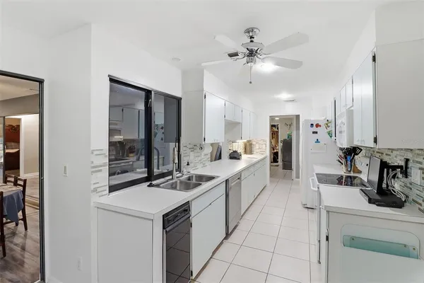 $299,999 | 59 Cypress Boulevard West, Homosassa, FL 34446