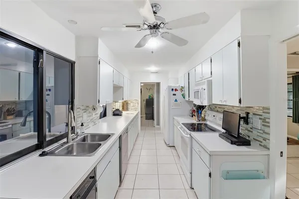 $299,999 | 59 Cypress Boulevard West, Homosassa, FL 34446