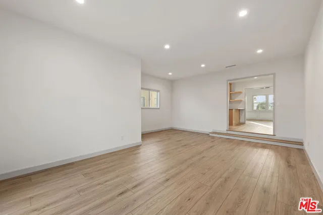 $6,995 | 3866 Westside Avenue, Los Angeles, CA 90008