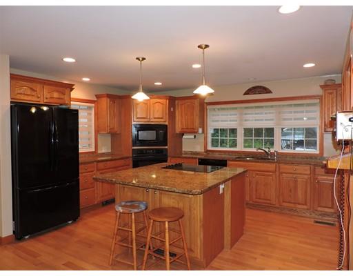 202 Killdeer Road Webster, MA 01570 - Photo 8 of 30 Gallery Image 8